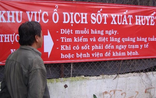 Sốt xuất huyết diễn biến bất thường, nguy cơ bùng phát dịch trên cả nước (21/7/2017)